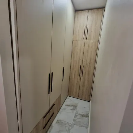 Apartment Apartment